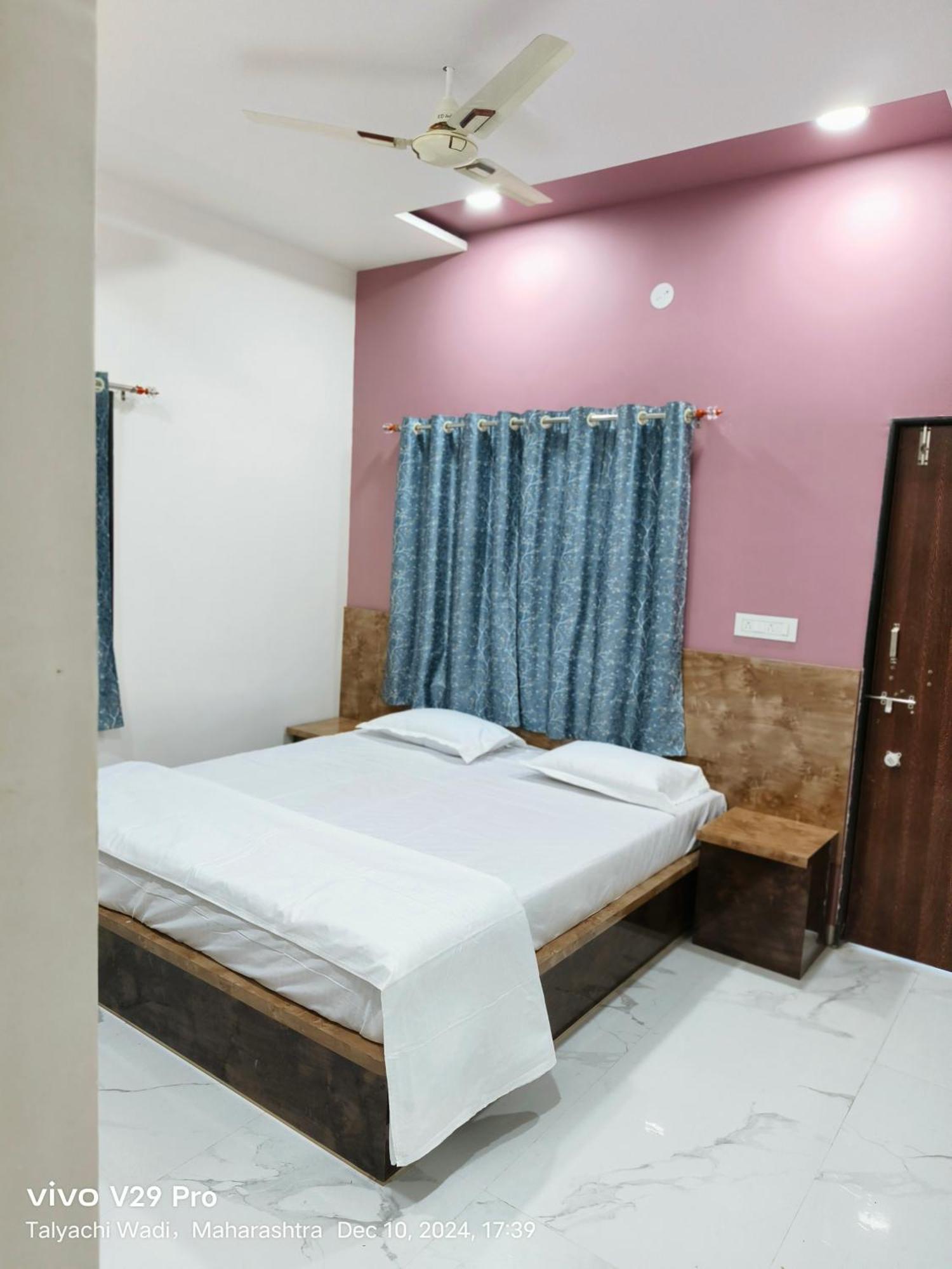 Shree Jyotirlinga Residency Hotel Ellora Екстериор снимка