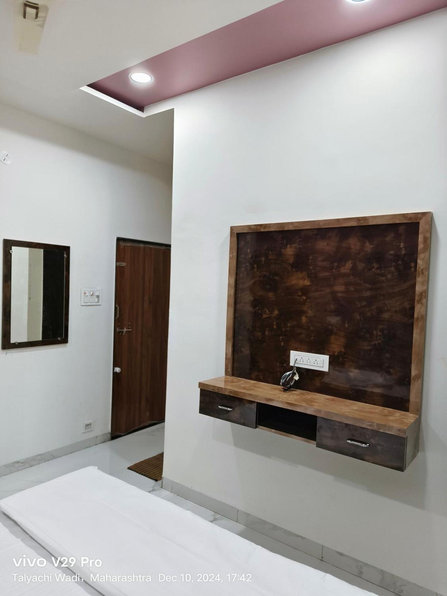Shree Jyotirlinga Residency Hotel Ellora Екстериор снимка