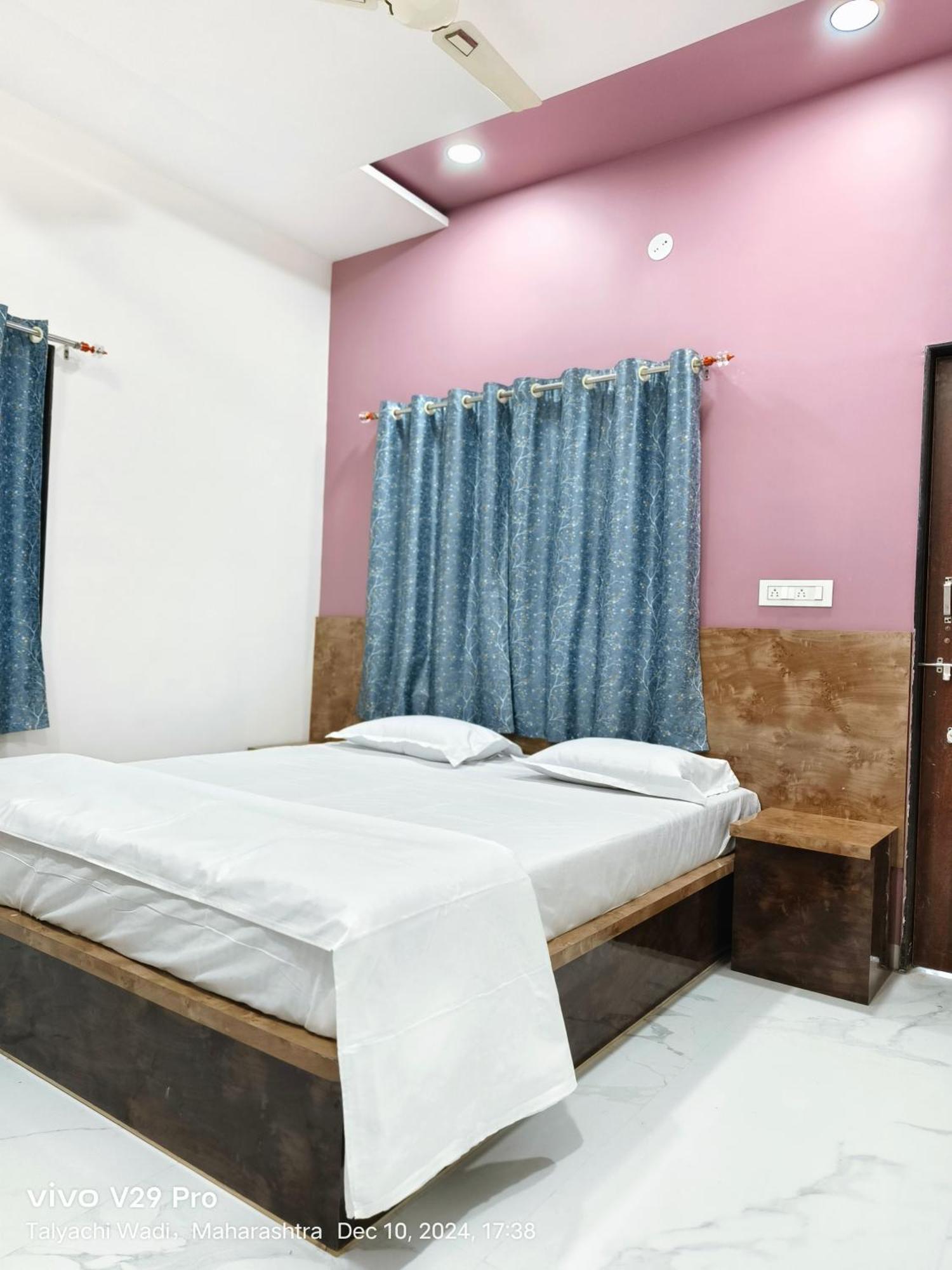 Shree Jyotirlinga Residency Hotel Ellora Екстериор снимка